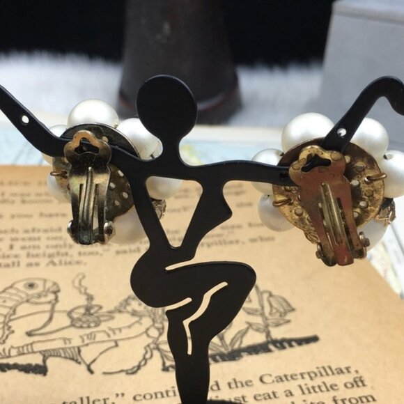 Vintage Pearl & Aurora Borealis Cluster Earrings - Picture 5 of 5